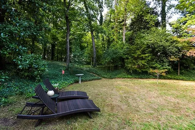 735 E Northway Lane, Atlanta, Georgia 30342, 4 Bedrooms Bedrooms, ,3 BathroomsBathrooms,Residential,Sold,735 E Northway Lane,6795699