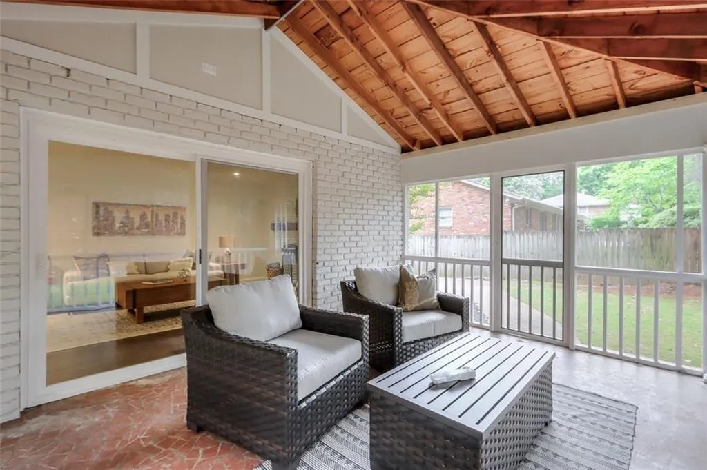 250 Beachland Drive, Atlanta, Georgia 30342, 4 Bedrooms Bedrooms, ,3 BathroomsBathrooms,Residential,Sold,250 Beachland Drive,6881660 250 Beachland Drive, Atlanta, Georgia 30342, 4 Bedrooms Bedrooms, ,3 BathroomsBathrooms,Residential,Sold,250 Beachland Drive,6881660