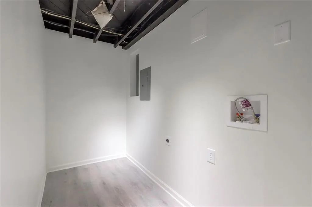 250 Beachland Drive, Atlanta, Georgia 30342, 4 Bedrooms Bedrooms, ,3 BathroomsBathrooms,Residential,Sold,250 Beachland Drive,6881660 250 Beachland Drive, Atlanta, Georgia 30342, 4 Bedrooms Bedrooms, ,3 BathroomsBathrooms,Residential,Sold,250 Beachland Drive,6881660