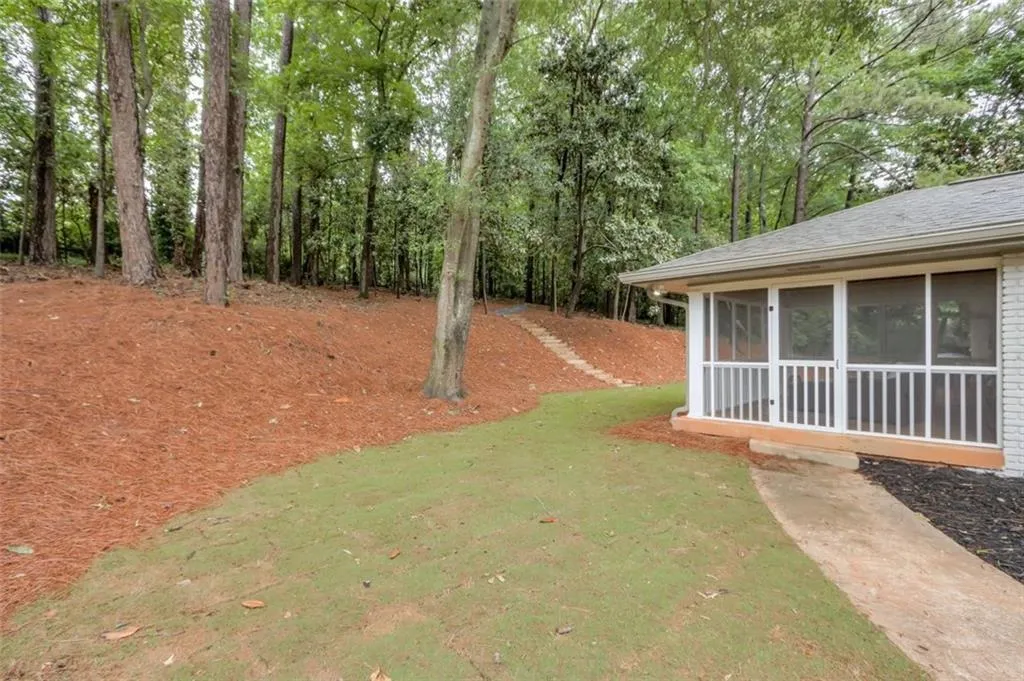 250 Beachland Drive, Atlanta, Georgia 30342, 4 Bedrooms Bedrooms, ,3 BathroomsBathrooms,Residential,Sold,250 Beachland Drive,6881660 250 Beachland Drive, Atlanta, Georgia 30342, 4 Bedrooms Bedrooms, ,3 BathroomsBathrooms,Residential,Sold,250 Beachland Drive,6881660