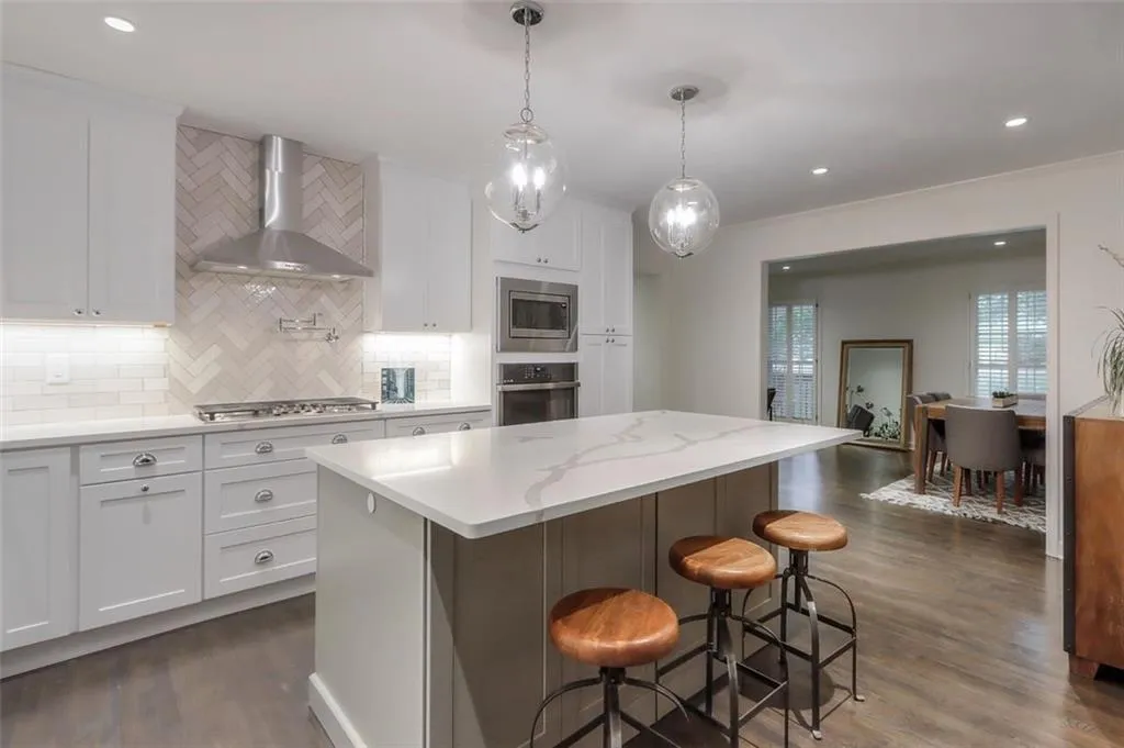 250 Beachland Drive, Atlanta, Georgia 30342, 4 Bedrooms Bedrooms, ,3 BathroomsBathrooms,Residential,Sold,250 Beachland Drive,6881660 250 Beachland Drive, Atlanta, Georgia 30342, 4 Bedrooms Bedrooms, ,3 BathroomsBathrooms,Residential,Sold,250 Beachland Drive,6881660