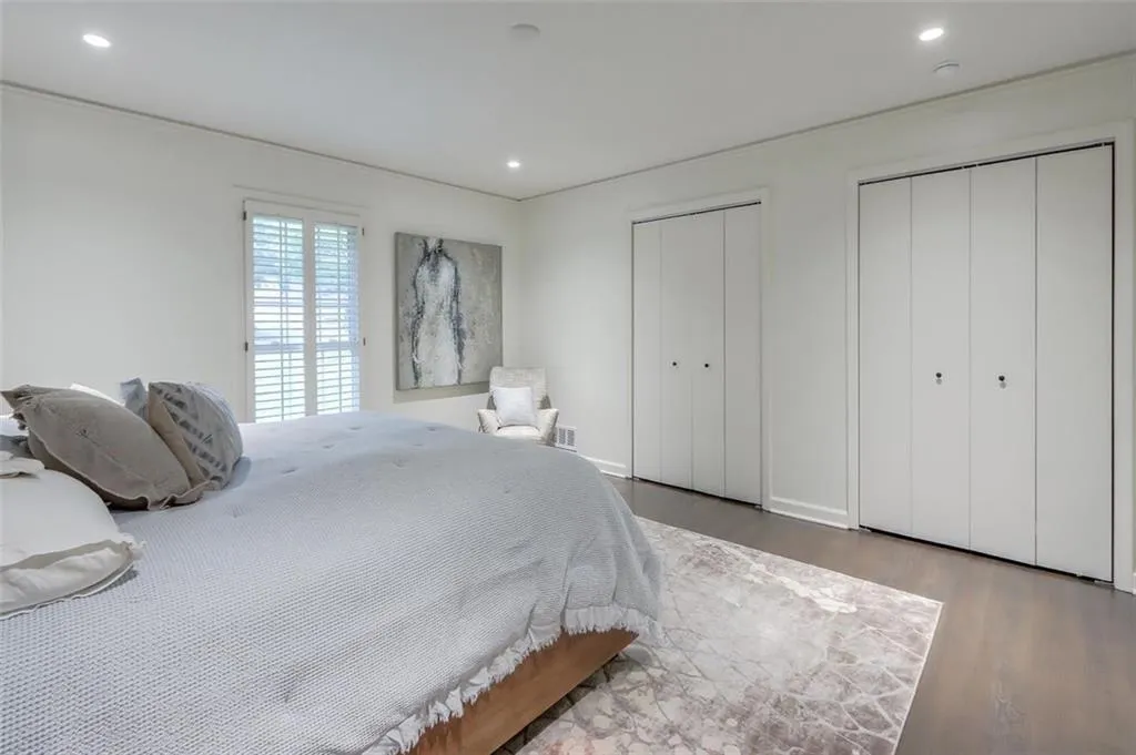 250 Beachland Drive, Atlanta, Georgia 30342, 4 Bedrooms Bedrooms, ,3 BathroomsBathrooms,Residential,Sold,250 Beachland Drive,6881660 250 Beachland Drive, Atlanta, Georgia 30342, 4 Bedrooms Bedrooms, ,3 BathroomsBathrooms,Residential,Sold,250 Beachland Drive,6881660