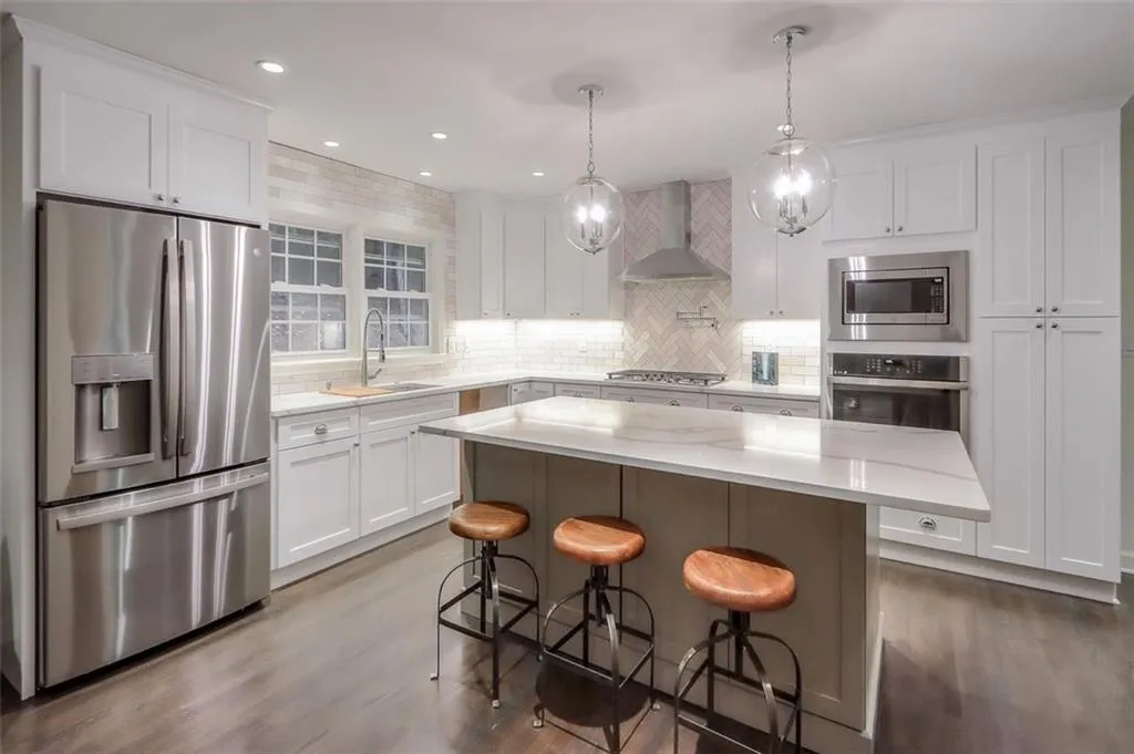 250 Beachland Drive, Atlanta, Georgia 30342, 4 Bedrooms Bedrooms, ,3 BathroomsBathrooms,Residential,Sold,250 Beachland Drive,6881660 250 Beachland Drive, Atlanta, Georgia 30342, 4 Bedrooms Bedrooms, ,3 BathroomsBathrooms,Residential,Sold,250 Beachland Drive,6881660