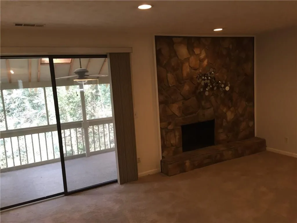 518 Sutters Point, Sandy Springs, Georgia 30328, 2 Bedrooms Bedrooms, ,2 BathroomsBathrooms,Residential,Sold,518 Sutters Point,5651995