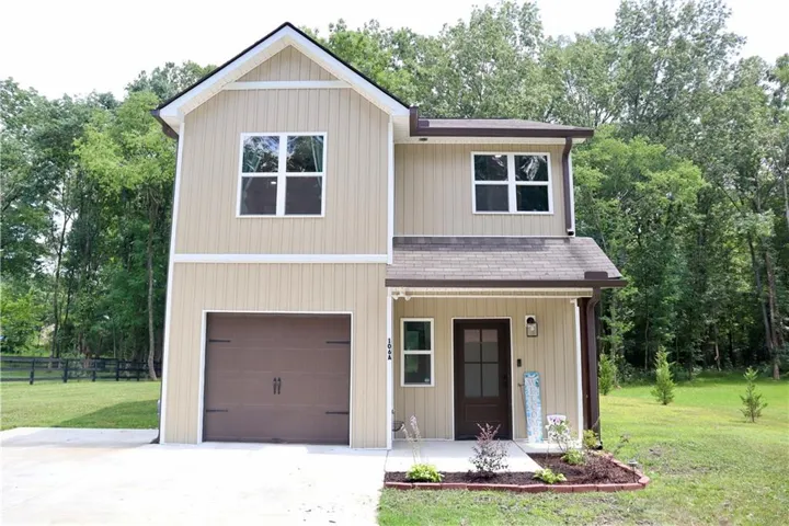 106a Azalea Drive, Calhoun, Georgia 30701