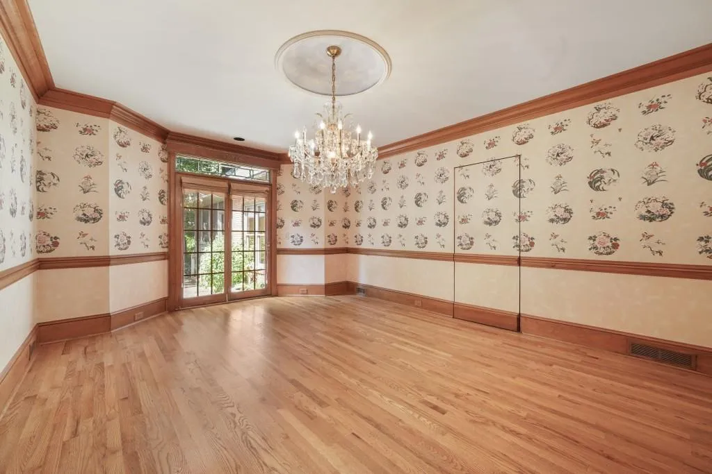 5510 Powers Ridge Court Nw, Sandy Springs, Georgia 30327, 6 Bedrooms Bedrooms, ,3 BathroomsBathrooms,Residential,Sold,5510 Powers Ridge Court Nw,7409737