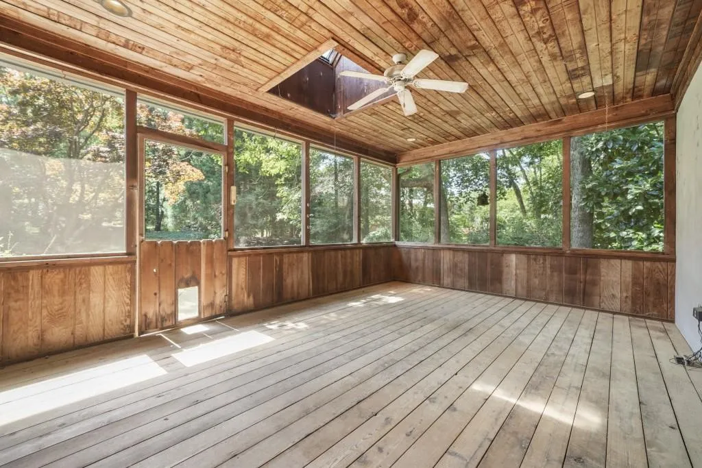 5510 Powers Ridge Court Nw, Sandy Springs, Georgia 30327, 6 Bedrooms Bedrooms, ,3 BathroomsBathrooms,Residential,Sold,5510 Powers Ridge Court Nw,7409737