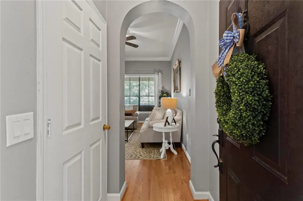 3777 Peachtree Road Ne Unit 1337, Atlanta, Georgia 30319, 2 Bedrooms Bedrooms, ,2 BathroomsBathrooms,Residential,For Sale,3777 Peachtree Road Ne Unit 1337,7643386
