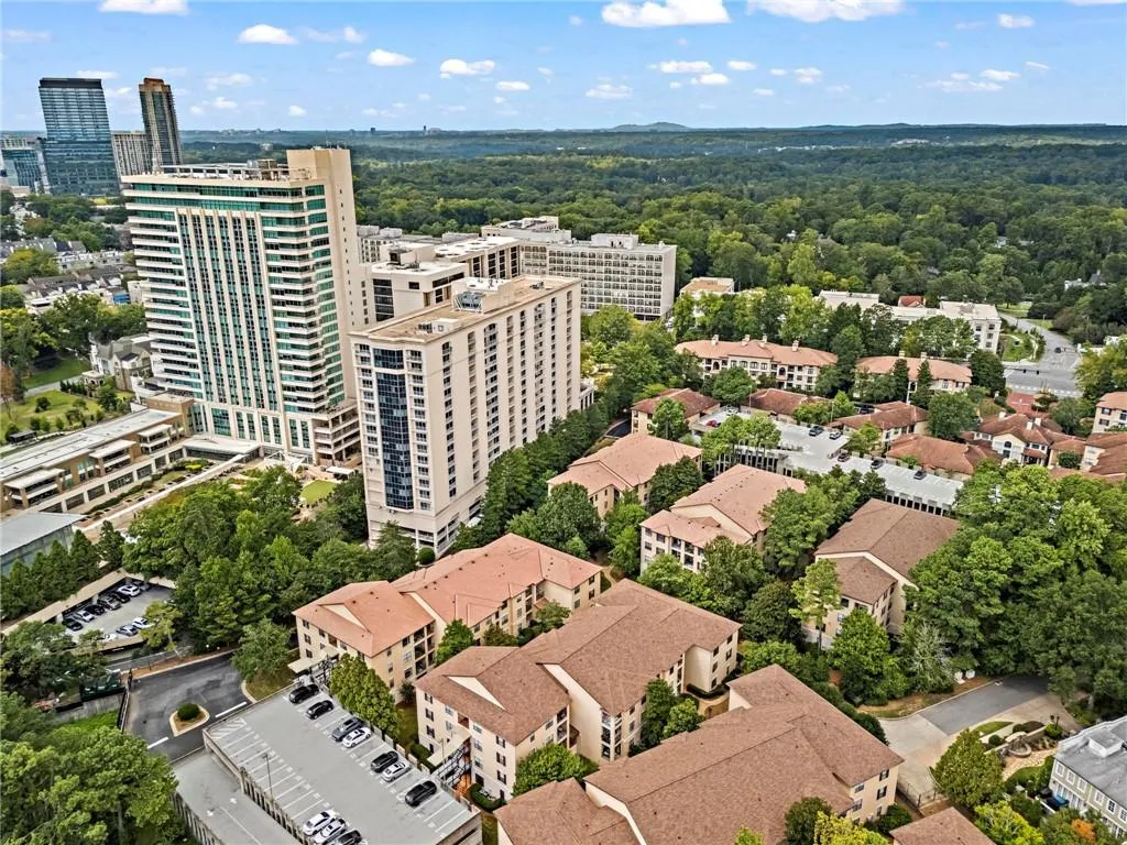 3777 Peachtree Road Ne Unit 1337, Atlanta, Georgia 30319, 2 Bedrooms Bedrooms, ,2 BathroomsBathrooms,Residential,For Sale,3777 Peachtree Road Ne Unit 1337,7643386