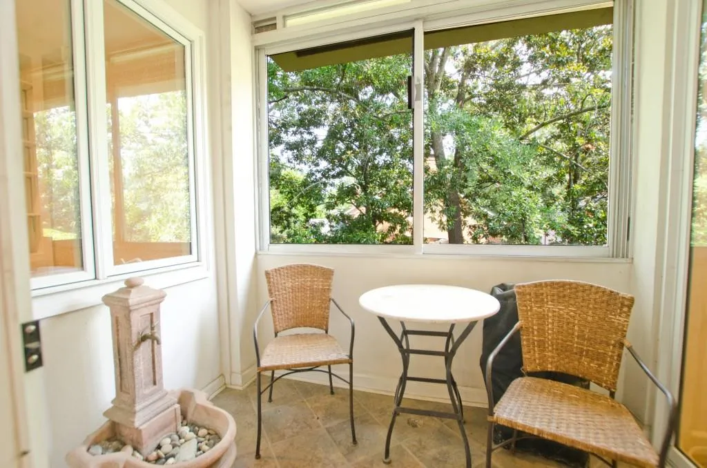 2734 Peachtree Road Nw Unit C-404, Atlanta, Georgia 30305, 2 Bedrooms Bedrooms, ,2 BathroomsBathrooms,Residential,For Sale,2734 Peachtree Road Nw Unit C-404,7592372