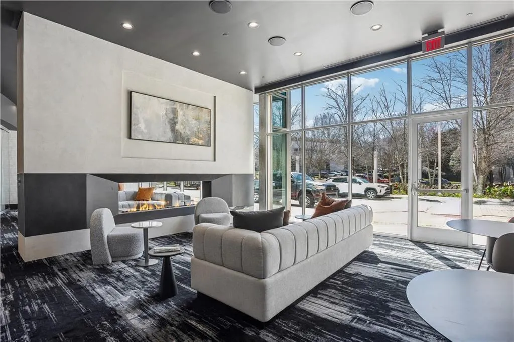 3324 Peachtree Road Ne Unit 1410, Atlanta, Georgia 30326, 1 Bedroom Bedrooms, 0 ,1 BathroomBathrooms,Residential,For Sale,3324 Peachtree Road Ne Unit 1410,7811631