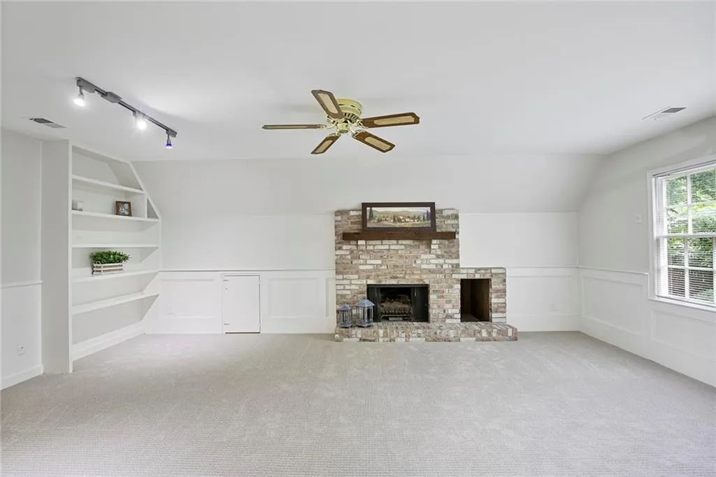 265 Brackenwood Circle, Atlanta, Georgia 30328, 5 Bedrooms Bedrooms, ,2 BathroomsBathrooms,Residential,Sold,265 Brackenwood Circle,7210959