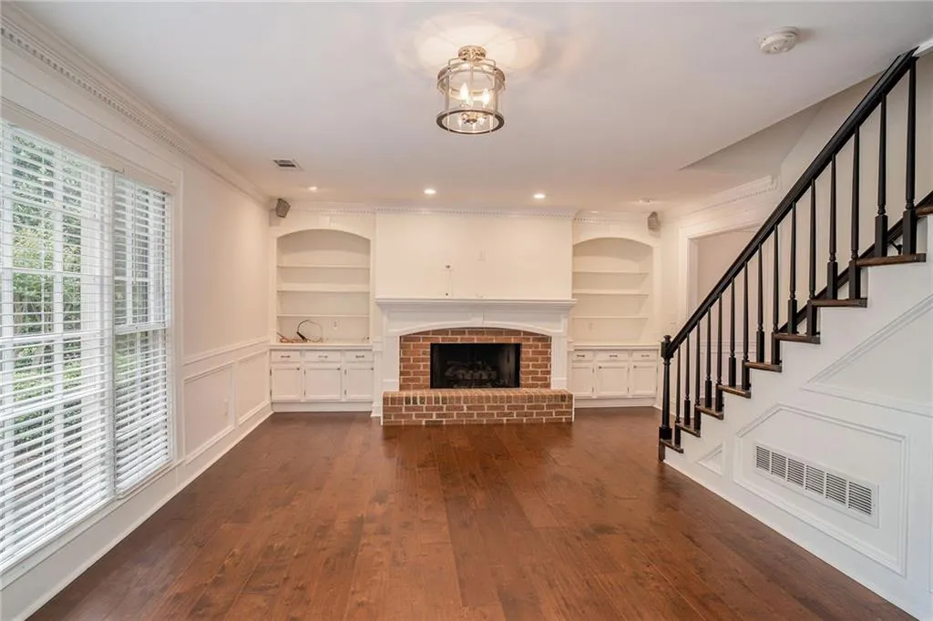 8988 Carroll Manor Drive, Sandy Springs, Georgia 30350, 2 Bedrooms Bedrooms, ,2 BathroomsBathrooms,Residential,Sold,8988 Carroll Manor Drive,6891833