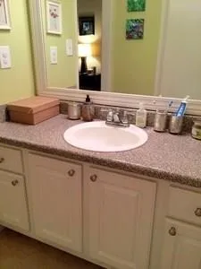 Sandy Springs, Georgia 30328, 2 Bedrooms Bedrooms, ,2 BathroomsBathrooms,Residential,Sold,5562978