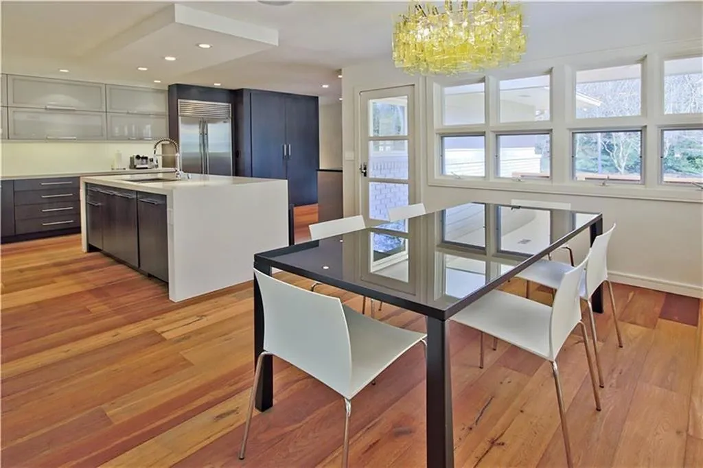 516 Londonberry Road, Atlanta, Georgia 30327, 4 Bedrooms Bedrooms, ,3 BathroomsBathrooms,Residential,Sold,516 Londonberry Road,6844591