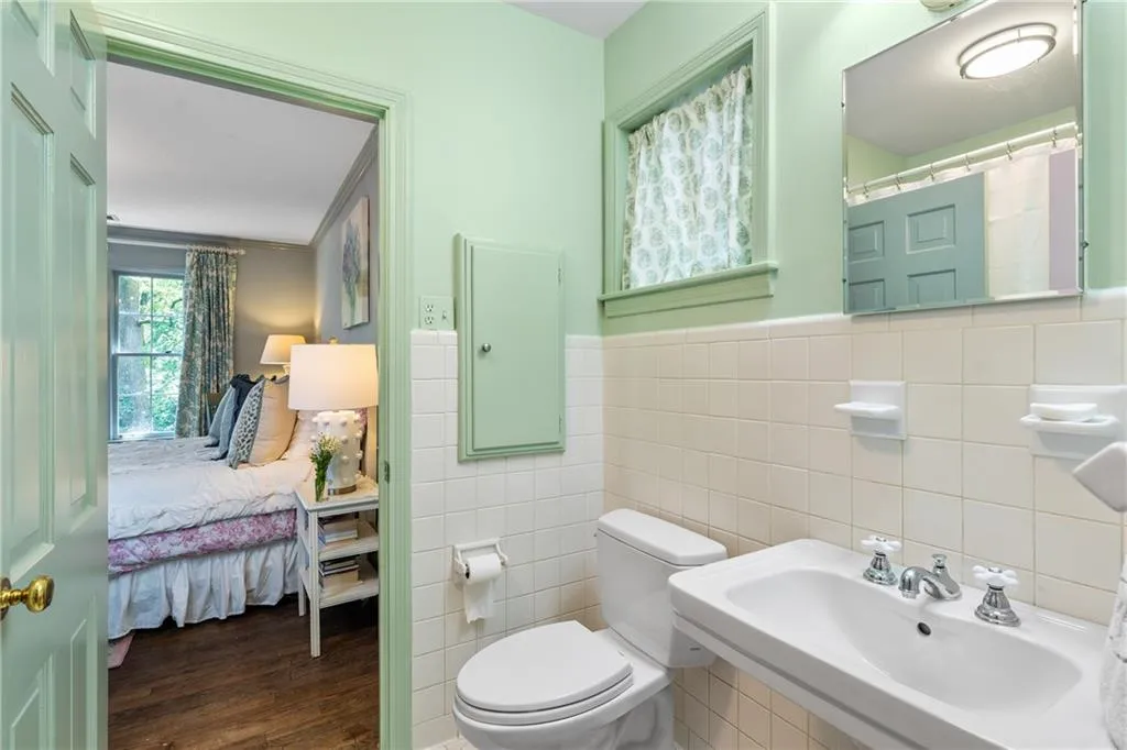 385 Camden Road Ne, Atlanta, Georgia 30309, 4 Bedrooms Bedrooms, ,2 BathroomsBathrooms,Residential,For Sale,385 Camden Road Ne,7610722