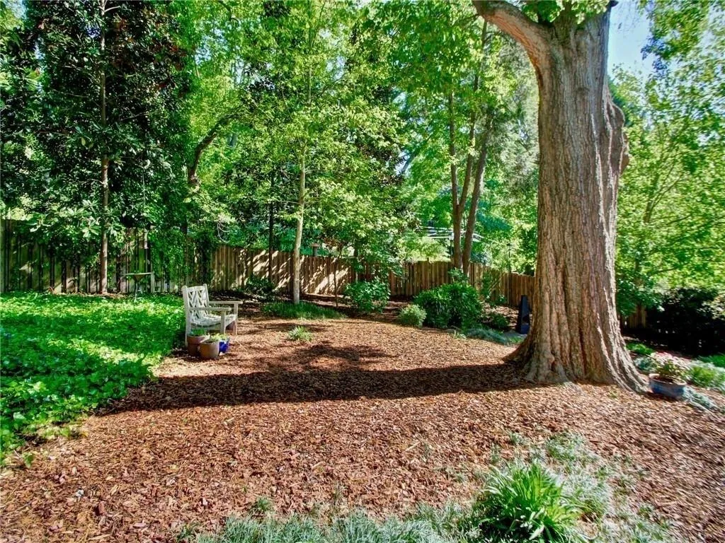 727 Windsor Parkway, Sandy Springs, Georgia 30342, 4 Bedrooms Bedrooms, ,3 BathroomsBathrooms,Residential,Sold,727 Windsor Parkway,6677990