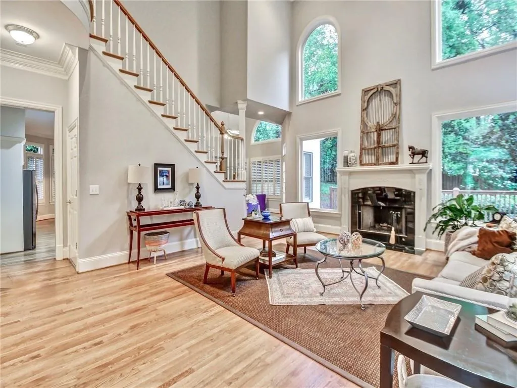 727 Windsor Parkway, Sandy Springs, Georgia 30342, 4 Bedrooms Bedrooms, ,3 BathroomsBathrooms,Residential,Sold,727 Windsor Parkway,6677990