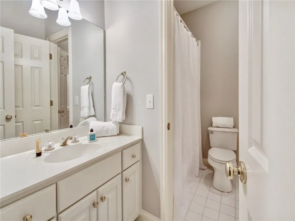 727 Windsor Parkway, Sandy Springs, Georgia 30342, 4 Bedrooms Bedrooms, ,3 BathroomsBathrooms,Residential,Sold,727 Windsor Parkway,6677990