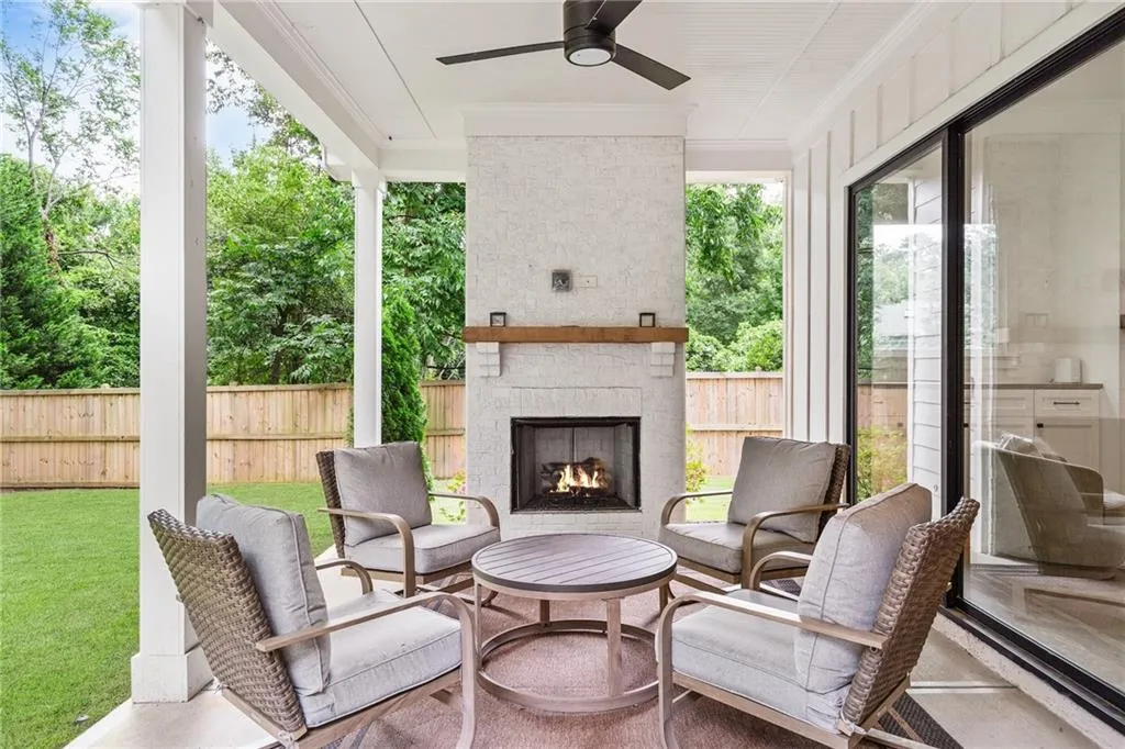 Brookhaven, Georgia 30319, 5 Bedrooms Bedrooms, ,4 BathroomsBathrooms,Residential,For Sale,7620284