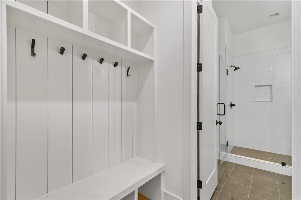 Brookhaven, Georgia 30319, 5 Bedrooms Bedrooms, ,4 BathroomsBathrooms,Residential,For Sale,7620284