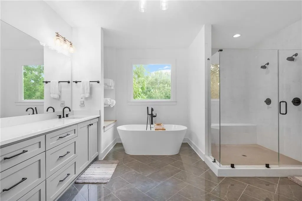 Brookhaven, Georgia 30319, 5 Bedrooms Bedrooms, ,4 BathroomsBathrooms,Residential,For Sale,7620284