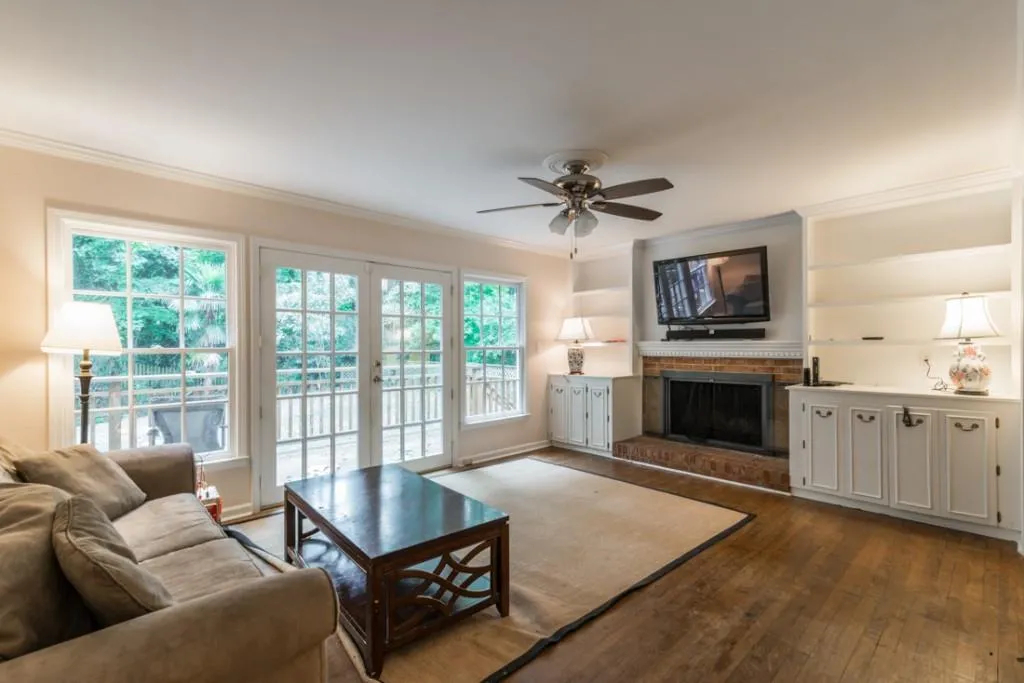 205 Berwick Drive, Sandy Springs, Georgia 30328, 5 Bedrooms Bedrooms, ,3 BathroomsBathrooms,Residential,Sold,205 Berwick Drive,5713329 205 Berwick Drive, Sandy Springs, Georgia 30328, 5 Bedrooms Bedrooms, ,3 BathroomsBathrooms,Residential,Sold,205 Berwick Drive,5713329