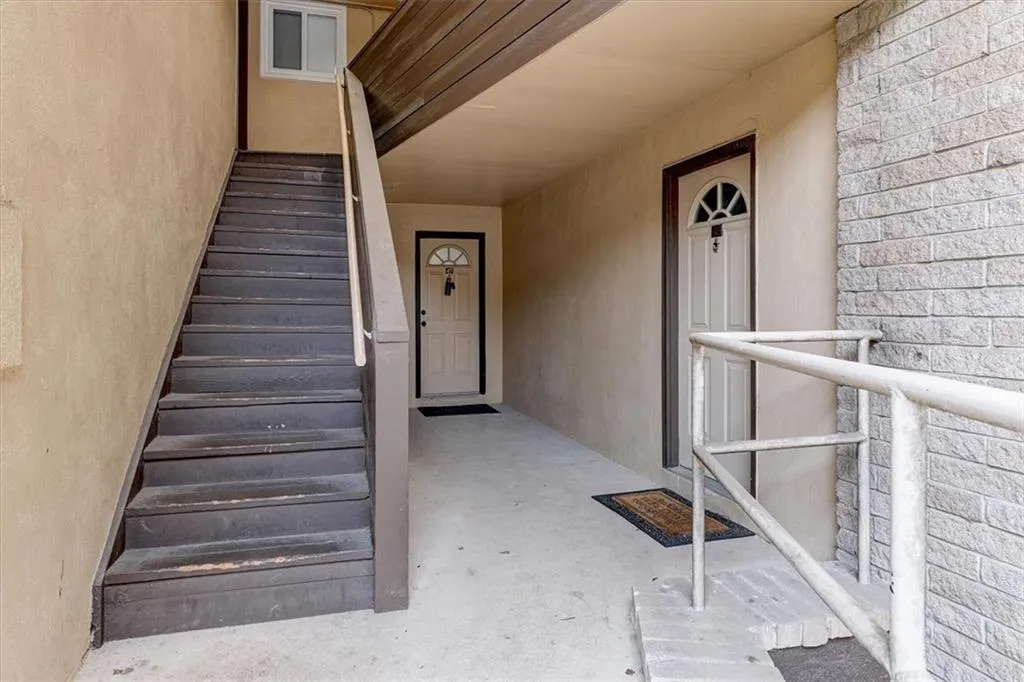 346 Carpenter Drive Unit 47, Atlanta, Georgia 30328, 2 Bedrooms Bedrooms, ,2 BathroomsBathrooms,Residential,Sold,346 Carpenter Drive Unit 47,7181980