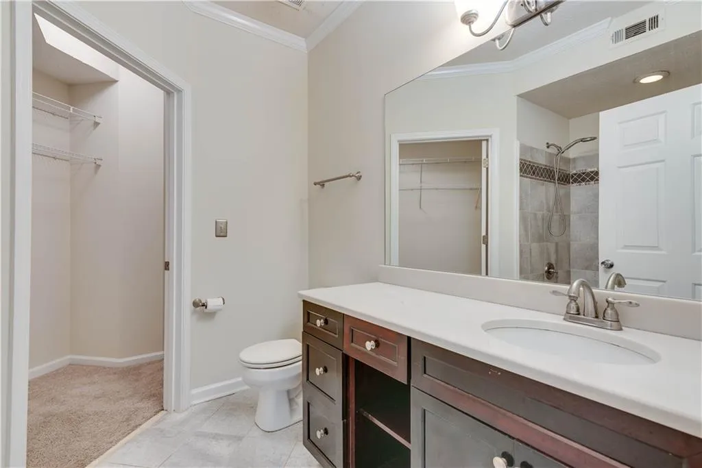 5559 Glenridge Drive Unit 1202, Atlanta, Georgia 30342, 2 Bedrooms Bedrooms, ,2 BathroomsBathrooms,Residential,Sold,5559 Glenridge Drive Unit 1202,6882430