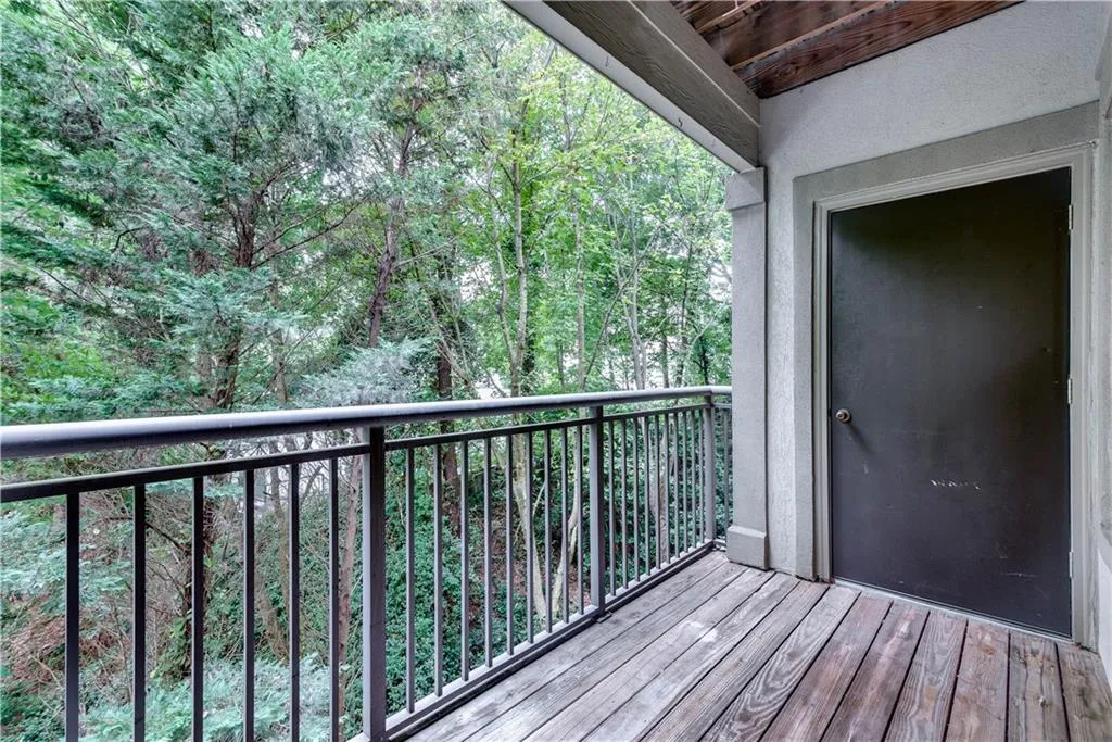 5559 Glenridge Drive Unit 1202, Atlanta, Georgia 30342, 2 Bedrooms Bedrooms, ,2 BathroomsBathrooms,Residential,Sold,5559 Glenridge Drive Unit 1202,6882430