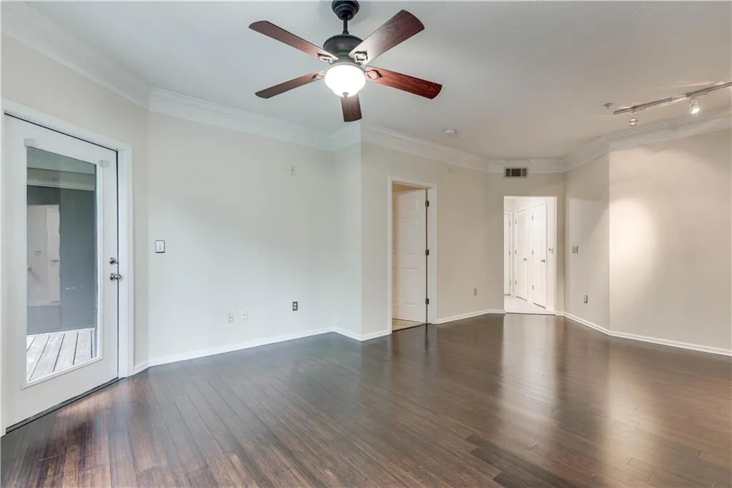 5559 Glenridge Drive Unit 1202, Atlanta, Georgia 30342, 2 Bedrooms Bedrooms, ,2 BathroomsBathrooms,Residential,Sold,5559 Glenridge Drive Unit 1202,6882430