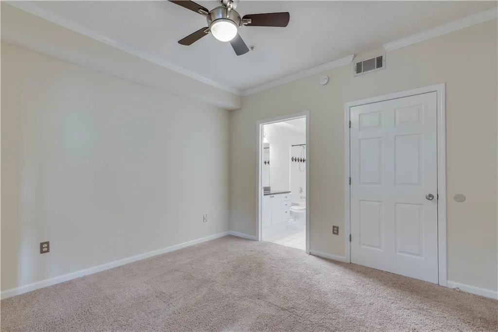 5559 Glenridge Drive Unit 1202, Atlanta, Georgia 30342, 2 Bedrooms Bedrooms, ,2 BathroomsBathrooms,Residential,Sold,5559 Glenridge Drive Unit 1202,6882430