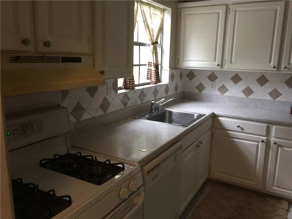 5631 Kingsport Drive Ne Unit 5631, Atlanta, Georgia 30342, 2 Bedrooms Bedrooms, ,1 BathroomBathrooms,Residential,Sold,5631 Kingsport Drive Ne Unit 5631,5700930
