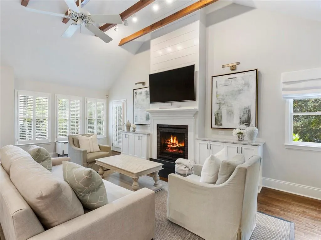 355 Highbrook Drive, Atlanta, Georgia 30342, 4 Bedrooms Bedrooms, ,3 BathroomsBathrooms,Residential,Sold,355 Highbrook Drive,6785808