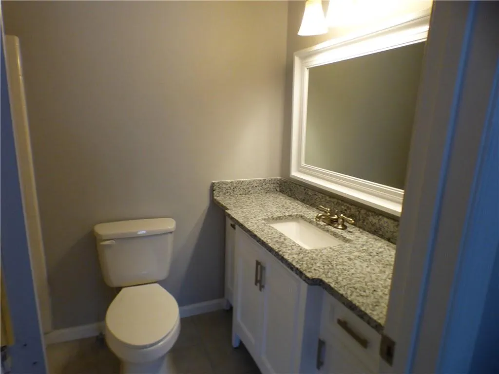 7500 Roswell Road Unit 111, Sandy Springs, Georgia 30350, 2 Bedrooms Bedrooms, ,2 BathroomsBathrooms,Residential,Sold,7500 Roswell Road Unit 111,6522254