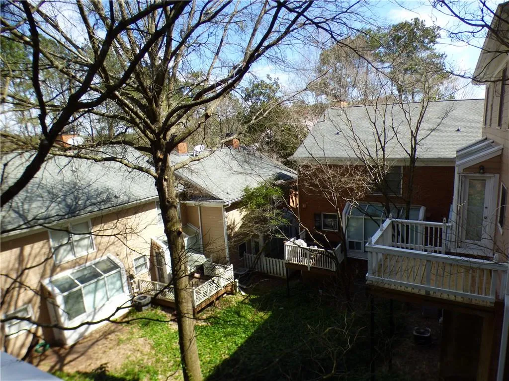 7500 Roswell Road Unit 111, Sandy Springs, Georgia 30350, 2 Bedrooms Bedrooms, ,2 BathroomsBathrooms,Residential,Sold,7500 Roswell Road Unit 111,6522254