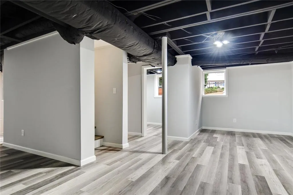 290 Hillswick Court, Sandy Springs, Georgia 30328, 4 Bedrooms Bedrooms, ,3 BathroomsBathrooms,Residential,Sold,290 Hillswick Court,6792520