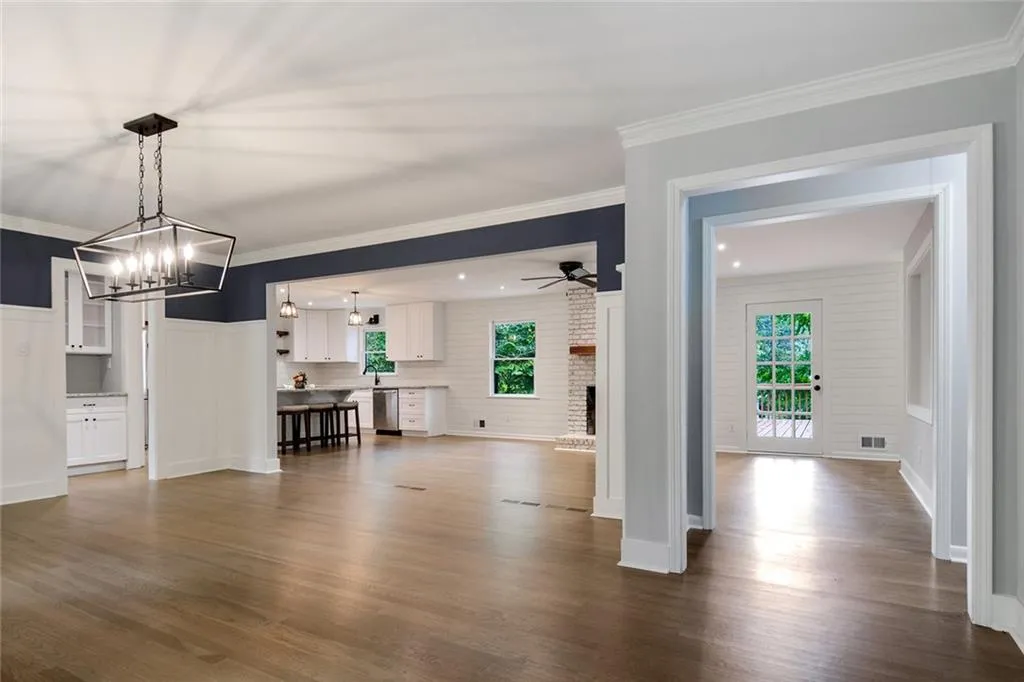 290 Hillswick Court, Sandy Springs, Georgia 30328, 4 Bedrooms Bedrooms, ,3 BathroomsBathrooms,Residential,Sold,290 Hillswick Court,6792520