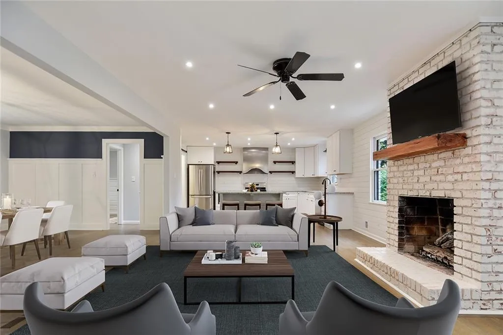 290 Hillswick Court, Sandy Springs, Georgia 30328, 4 Bedrooms Bedrooms, ,3 BathroomsBathrooms,Residential,Sold,290 Hillswick Court,6792520