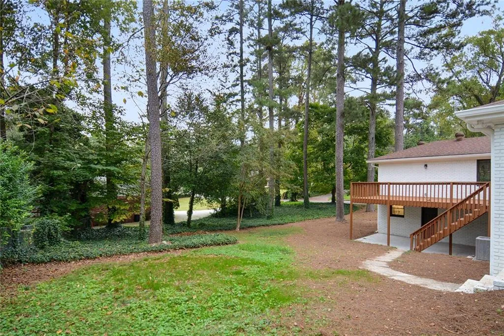 290 Hillswick Court, Sandy Springs, Georgia 30328, 4 Bedrooms Bedrooms, ,3 BathroomsBathrooms,Residential,Sold,290 Hillswick Court,6792520