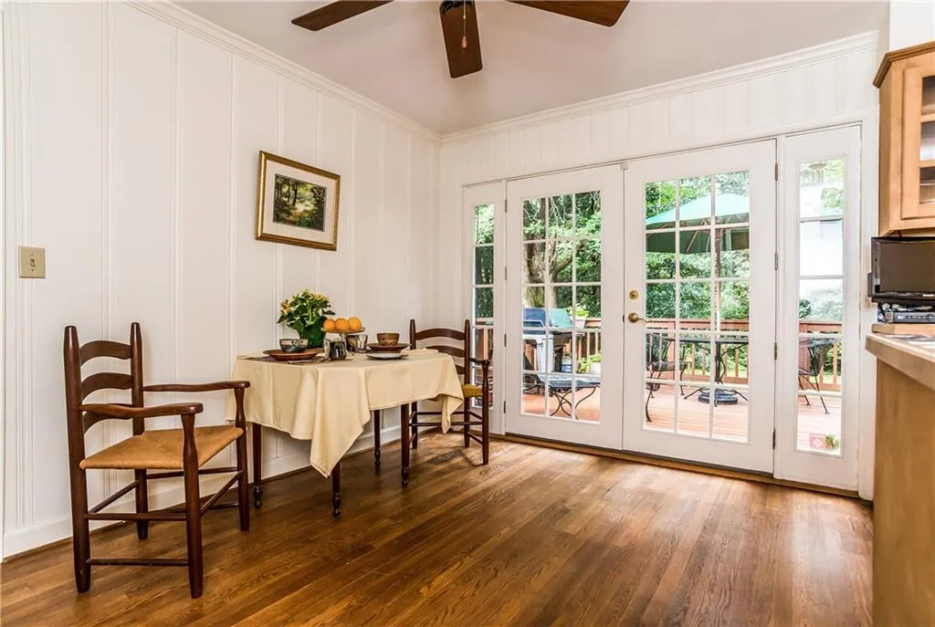 174 Johnson Ferry Road Nw, Sandy Springs, Georgia 30328, 3 Bedrooms Bedrooms, ,2 BathroomsBathrooms,Residential,Sold,174 Johnson Ferry Road Nw,5907025