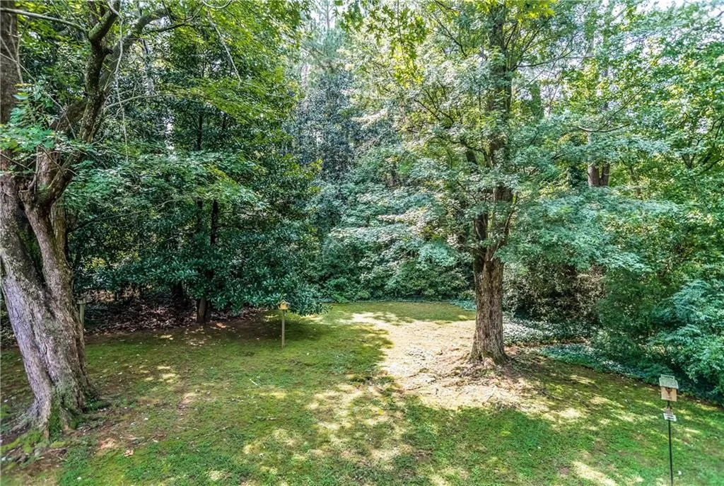 174 Johnson Ferry Road Nw, Sandy Springs, Georgia 30328, 3 Bedrooms Bedrooms, ,2 BathroomsBathrooms,Residential,Sold,174 Johnson Ferry Road Nw,5907025