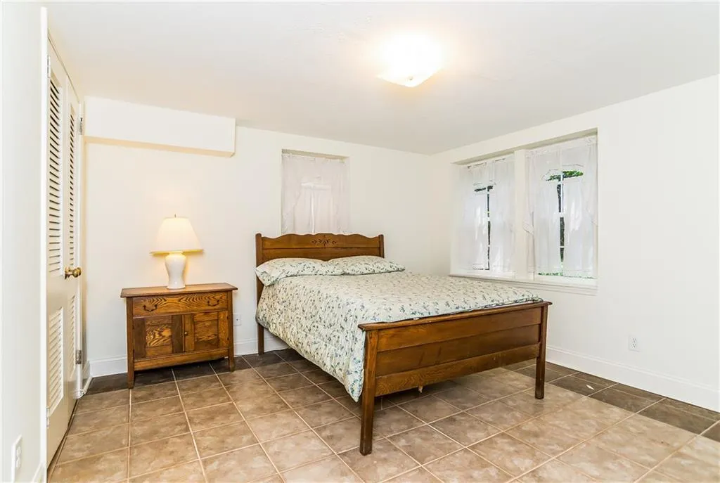 174 Johnson Ferry Road Nw, Sandy Springs, Georgia 30328, 3 Bedrooms Bedrooms, ,2 BathroomsBathrooms,Residential,Sold,174 Johnson Ferry Road Nw,5907025
