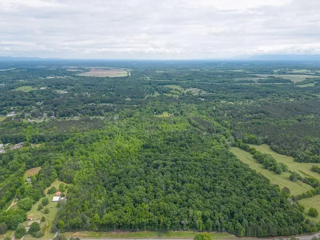 2148 Red Bud Road Ne, Calhoun, Georgia 30701