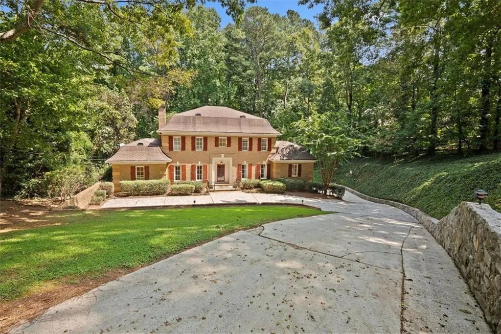 8915 River Run, Sandy Springs, Georgia 30350, 5 Bedrooms Bedrooms, ,4 BathroomsBathrooms,Residential,Sold,8915 River Run,6943445