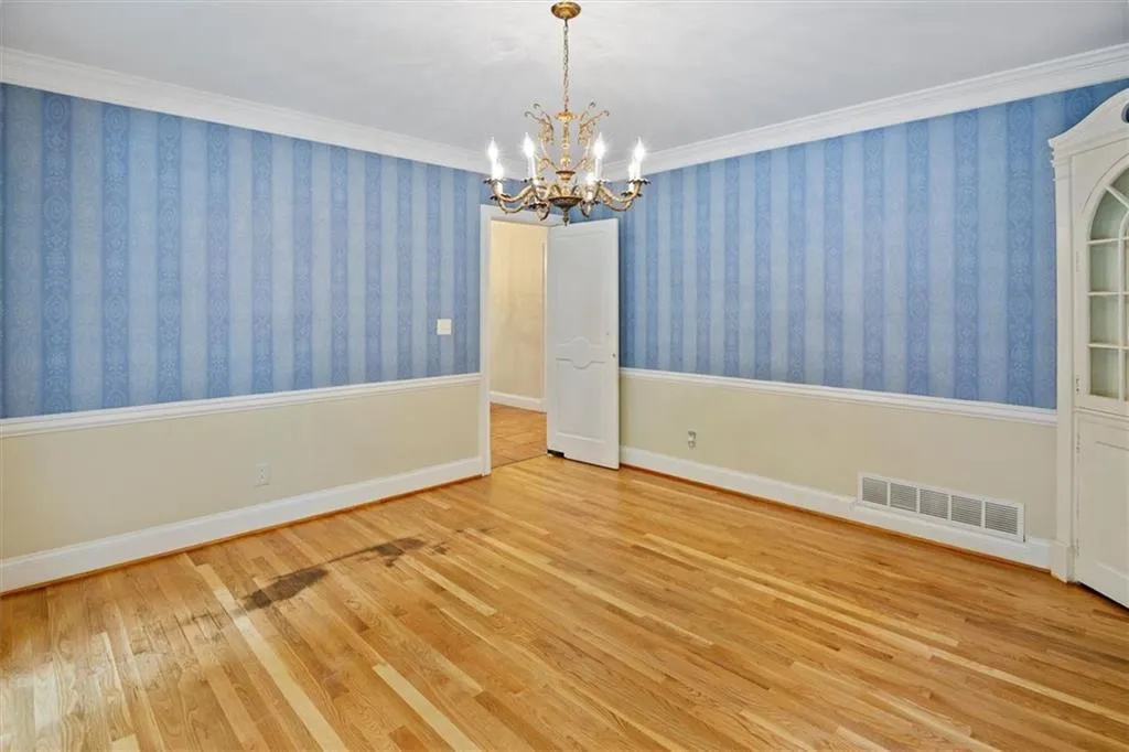 8915 River Run, Sandy Springs, Georgia 30350, 5 Bedrooms Bedrooms, ,4 BathroomsBathrooms,Residential,Sold,8915 River Run,6943445