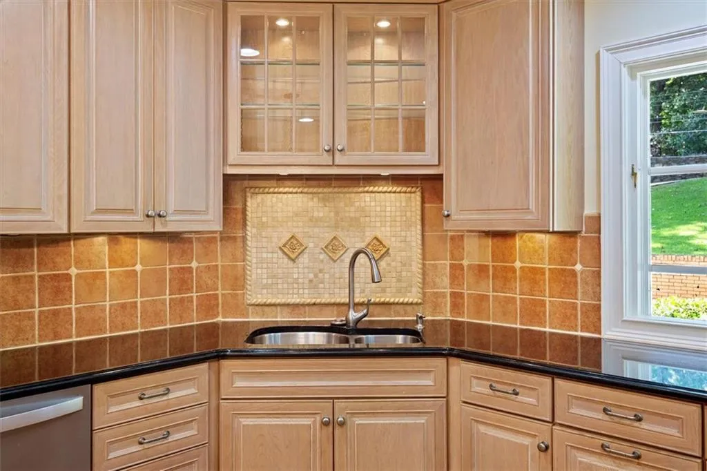 8915 River Run, Sandy Springs, Georgia 30350, 5 Bedrooms Bedrooms, ,4 BathroomsBathrooms,Residential,Sold,8915 River Run,6943445