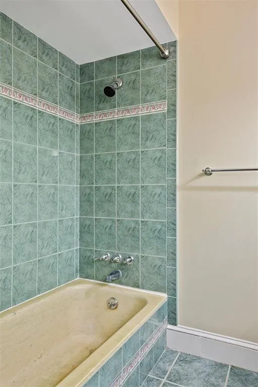 8915 River Run, Sandy Springs, Georgia 30350, 5 Bedrooms Bedrooms, ,4 BathroomsBathrooms,Residential,Sold,8915 River Run,6943445