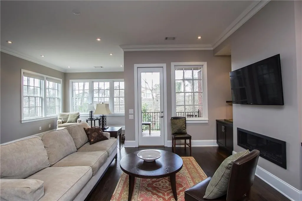 1268 Edmund Lane Ne, Brookhaven, Georgia 30319, 3 Bedrooms Bedrooms, ,3 BathroomsBathrooms,Residential,Sold,1268 Edmund Lane Ne,5653506