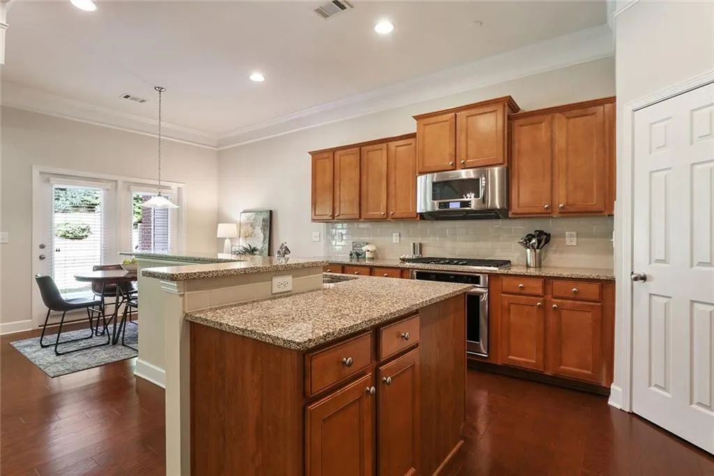 145 Barkley Lane, Sandy Springs, Georgia 30328, 3 Bedrooms Bedrooms, ,3 BathroomsBathrooms,Residential,Sold,145 Barkley Lane,6723997